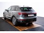Audi Q8 e-tron 55 quattro S Edition 115 kWh Panoramadak - Head up - Adaptieve Cruise Control - Elektrisch verstelbaar stuurwiel - Servosluiting - Parkeerassistent - S Sportstoelen -