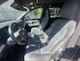 Volvo XC90 2.0 T8 Recharge AWD Business Pro | Plug-in Hybrid (PHEV) | Trekhaak | Luchtvering | Harman Kardon Audio | Head-up Display | 360 Graden Camera | Panoramadak | Alarm | Stoelverhoger | Stoelverwarming voor en achter | Navigatie | Apple Carplay | Android Auto