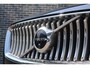 Volvo XC90 2.0 T8 Recharge AWD Business Pro | Plug-in Hybrid (PHEV) | Trekhaak | Luchtvering | Harman Kardon Audio | Head-up Display | 360 Graden Camera | Panoramadak | Alarm | Stoelverhoger | Stoelverwarming voor en achter | Navigatie | Apple Carplay | Android Auto