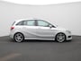 Mercedes-Benz B-klasse 180 Business Solution AMG | Automaat | Panoramadak | Parkeersensoren | Achteruitrijcamera | Stoelverwarming |