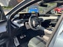Peugeot e-5008 GT 73 kWh SOH 94%| 7 PERSOONS | COMPLEET UITGEVOERD| STOEL VENTILATIE |WARMTEPOMP| ADAPTIEVE CRUISE CONTROL | 360° CAMERA | ACHTERBANK VERWARMD |STOEL+ STUURVERWARMING| MEMORY STOEL MET MASSAGE| DODE HOEK SENSOR| ELEKTRISCHE ACHTERKLEP