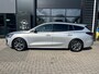 Ford Focus Wagon 1.0 EcoBoost Hybrid ST Line AUTOMAAT | STOEL, STUUR &VOORRUITVERWARMING| CLIMATE CONTROL| PARKEERSENSOREN V+A| DAB| NAVIGATIE+ APPLE CARPLAY/ANDROID AUTO|