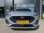Ford Focus Wagon 1.0 EcoBoost Hybrid ST Line AUTOMAAT | STOEL, STUUR &VOORRUITVERWARMING| CLIMATE CONTROL| PARKEERSENSOREN V+A| DAB| NAVIGATIE+ APPLE CARPLAY/ANDROID AUTO|