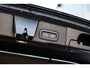 Volvo XC60 T8 Plug-in hybrid AWD Ultra Dark Executive Edition | Google | Long Range | Bowers & Wilkins Audio | Luchtvering | Gelamineerd Zijruiten Rondom | Stoelmassage & Ventilatie | Getint Glas | LED Koplampen | Stoel-/Stuurverwarming | Dodehoekdetectie | Keyless | Zitverlenging | 22" LM