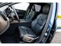 Volvo XC60 T8 Plug-in hybrid AWD Ultra Dark Executive Edition | Google | Long Range | Bowers & Wilkins Audio | Luchtvering | Gelamineerd Zijruiten Rondom | Stoelmassage & Ventilatie | Getint Glas | LED Koplampen | Stoel-/Stuurverwarming | Dodehoekdetectie | Keyless | Zitverlenging | 22" LM