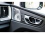 Volvo XC60 T8 Plug-in hybrid AWD Ultra Dark Executive Edition | Google | Long Range | Bowers & Wilkins Audio | Luchtvering | Gelamineerd Zijruiten Rondom | Stoelmassage & Ventilatie | Getint Glas | LED Koplampen | Stoel-/Stuurverwarming | Dodehoekdetectie | Keyless | Zitverlenging | 22" LM