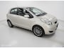 Daihatsu Charade 1.3 Club/Toyota Yaris/Airco/Trekhaak/ 6 Bak