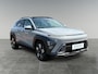 Hyundai Kona Premium Sky 1.6 GDI HEV 141pk | SCHUIF/KANTELDAK | FULL LED | PREMIUM LEDER | ADAPTIVE CRUISE | 360° CAMERA | STOELVERW. + KOELING |