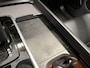 Volvo XC60 2.0 Recharge T6 AWD R-Design | Navigatie/Android/Apple Carplay | LM Velgen 22" | Voorstoelen Verwarmd | Lederen Bekleding | Cruise Control Adaptief | Airco |
