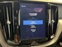 Volvo XC60 2.0 Recharge T6 AWD R-Design | Navigatie/Android/Apple Carplay | LM Velgen 22" | Voorstoelen Verwarmd | Lederen Bekleding | Cruise Control Adaptief | Airco |