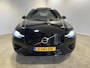Volvo XC60 2.0 Recharge T6 AWD R-Design | Navigatie/Android/Apple Carplay | LM Velgen 22" | Voorstoelen Verwarmd | Lederen Bekleding | Cruise Control Adaptief | Airco |