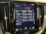 Volvo XC60 2.0 Recharge T6 AWD R-Design | SOH 93,4% | Navigatie/Android/Apple Carplay | LM Velgen 22" | Voorstoelen Verwarmd | Lederen Bekleding | Cruise Control Adaptief | Airco |