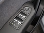 Renault Captur 1.6 E-Tech full hybrid 145 techno | Adaptive cruise control | Stoel & Stuurverwarming | Climate control | Apple carplay / Android auto | Achteruitrijcamera | Lichtmetalen velgen 18'' |