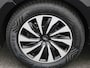 Ford Fiesta 1.0 EcoBoost Hybrid Titanium X | Carplay | Navigatie | Achteruitrijcamera | Trekhaak | All Weather | B&O Sound | Draadloos Opladen | Cruise Control |