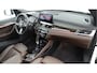BMW X1 xDrive 25e M pakket-PANORAMA-Nw staat -HUD, -Camera-Harman kardon-Privacy-Trekhaak-SOH 95%