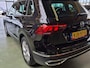 Volkswagen Tiguan 1.5 TSI Elegance -150pk- Automaat | Trekhaak | IQ LED | Camera | Rijklaarprijs incl. 1 jaar Bovag garantie