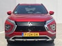 Mitsubishi Eclipse Cross 2.4 PHEV Intense+ / Fabrieksgarantie tot 02-2030 / Dealer onderhouden / Navigatie / 1.500 kg trekhaak / Elektrische bestuurdersstoel / Navigatie / Apple Carplay Android / Stoelverwarming / 18" LM wielen