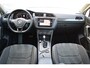 Volkswagen Tiguan 1.4 TSI R-Line 150 Pk DSG Pano Keyless Camera Trekhaak Full Led 19 Inch