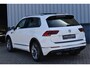 Volkswagen Tiguan 1.4 TSI R-Line 150 Pk DSG Pano Keyless Camera Trekhaak Full Led 19 Inch
