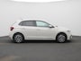 Volkswagen Polo 1.0 TSI Life Edition 95 PK | Demo | Parkeersensoren Achter | Achteruirijcamera | Privacy Glas | 15 Inch Velgen | Apple Carplay | Android Auto