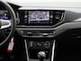 Volkswagen Polo 1.0 TSI Life Edition 95 PK | Demo | Parkeersensoren Achter | Achteruirijcamera | Privacy Glas | 15 Inch Velgen | Apple Carplay | Android Auto