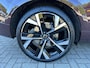 Volvo XC60 2.0 T8 Plug-in hybrid AWD Ultra Dark Exec. Ed. | Full option! | Mulberrry Red | Luchtvering | Massage | Bowers & Wilkins | Pano |