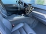 Volvo XC60 2.0 T8 Plug-in hybrid AWD Ultra Dark Exec. Ed. | Full option! | Mulberrry Red | Luchtvering | Massage | Bowers & Wilkins | Pano |