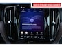 Volvo XC60 2.0 T6 PHEV Long Range AWD Plus Dark|Stoelverwarming+Koeling|Camera|ACC|