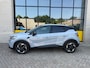 Renault Captur Full hybrid 145 techno, adaptieve cruise, 4 seizoenen banden & stoel en stuurwielverwarming