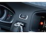Volvo V60 1.5 T3 Polar | Trekhaak | Navigatie | Stoelverwarming Voor en Achter | Cruise Control Adaptief | Dodehoekdetectie | Parkeersensoren | Getint Glas | Lichtmetalen Velgen 19 inch