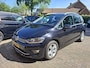 Volkswagen Golf Sportsvan 1.2 TSI Connected Series. Zeer netjes en luxe o.a. stoelverw, navi, adap.cruise, climate, pdc.