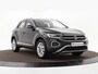 Volkswagen T-Roc 1.5 TSI 150pk DSG Style · Camera · Dodehoeksensor · Apple/Android Car Play · Navigatie · Stuur & Stoelverwarming · 17'' Inch ·