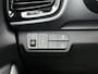 Kia Stonic 1.0 100pk Sports Edition | Trekhaak | Navigatie | Airco | Camera | Cruise Control | 17"LMV | Apple Carplay/Android Auto |