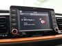 Kia Stonic 1.0 100pk Sports Edition | Trekhaak | Navigatie | Airco | Camera | Cruise Control | 17"LMV | Apple Carplay/Android Auto |