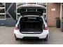 BMW 3-Serie Touring 330e xDrive M-Sport | Panorama | Harman/Kardon | Memory | Trekhaak | Parking Ass. Plus | 19' Inch |