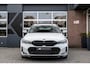 BMW 3-Serie Touring 330e xDrive M-Sport | Panorama | Harman/Kardon | Memory | Trekhaak | Parking Ass. Plus | 19' Inch |