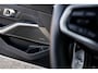 BMW 3-Serie Touring 330e xDrive M-Sport | Panorama | Harman/Kardon | Memory | Trekhaak | Parking Ass. Plus | 19' Inch |