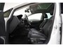 Volkswagen Golf 1.4 TSI ACT 140PK DSG R-Line * Pano - Keyless - Camera - Xenon - LED - Leder - Massage *