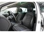 Volkswagen Golf 1.4 TSI ACT 140PK DSG R-Line * Pano - Keyless - Camera - Xenon - LED - Leder - Massage *
