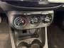 Opel Corsa 1.2 white & black/ LM VELGEN/ SCHERM