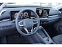 Volkswagen T-Roc Life First Edition | 'App-Connect' draadloze smartphone integratie | Automatische afstandsregeling (Adaptive Cruise Control) | Buitenspiegels elektrisch instel-, verwarm- en inklapbaar