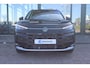 Volkswagen T-Roc Life First Edition | 'App-Connect' draadloze smartphone integratie | Automatische afstandsregeling (Adaptive Cruise Control) | Buitenspiegels elektrisch instel-, verwarm- en inklapbaar