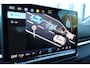 Volkswagen T-Roc Life First Edition | 'App-Connect' draadloze smartphone integratie | Automatische afstandsregeling (Adaptive Cruise Control) | Buitenspiegels elektrisch instel-, verwarm- en inklapbaar