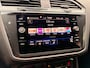 Volkswagen Tiguan 1.5 TSI R-Line Black pack | Key less| Camera | Stuurverwarming |