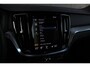Volvo V60 2.0 T6 Recharge AWD R-Design | Panoramadak | Trekhaak | Apple Carplay |