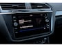 Volkswagen Tiguan Allspace 1.4 TSI DSG-6 Highline 7p. | 7-Persoons | Lederen Bekleding | Stoelverwarming | Elektrisch Verstelbare Voorstoelen | Active Info Display | Elektrische Achterklep | Keyless Entry | LED Koplampen |