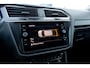 Volkswagen Tiguan Allspace 1.4 TSI DSG-6 Highline 7p. | 7-Persoons | Lederen Bekleding | Stoelverwarming | Elektrisch Verstelbare Voorstoelen | Active Info Display | Elektrische Achterklep | Keyless Entry | LED Koplampen |