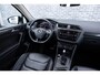 Volkswagen Tiguan Allspace 1.4 TSI DSG-6 Highline 7p. | 7-Persoons | Lederen Bekleding | Stoelverwarming | Elektrisch Verstelbare Voorstoelen | Active Info Display | Elektrische Achterklep | Keyless Entry | LED Koplampen |