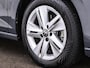 Volkswagen Golf Variant 1.0 eTSI 110pk DSG Life · Camera · Wegklapbare Trekhaak · P-Sensoren · Sfeerverlichting · Apple/Android Car Play · 16'' Inch · Garantie t/m 25-08-2027 of 100.000km