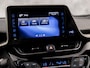 Toyota C-HR / C-HR+ 1.8 Hybrid Sport Automaat (NAVIGATIE, CAMERA, JBL AUDIO, STOELVERWARMING, KEYLESS, SPORTSTOELEN, GETINT GLAS, ADAPTIVE CRUISE, NIEUWSTAAT)